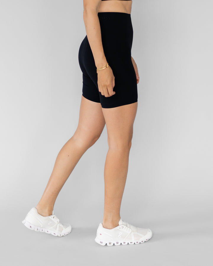 Performance Laser Cut Shorts (seamless)