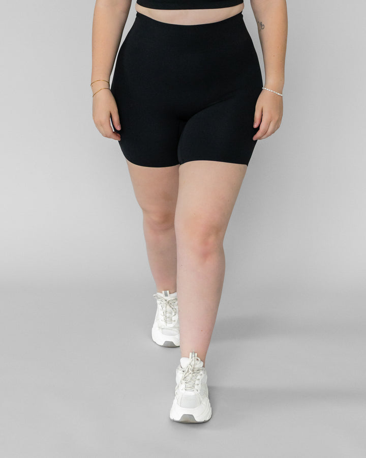 Performance Laser Cut Shorts (seamless)