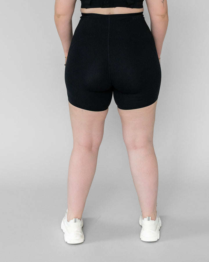 Performance Laser Cut Shorts (seamless)