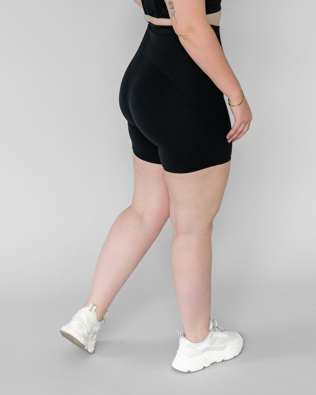 Performance Laser Cut Shorts (seamless)