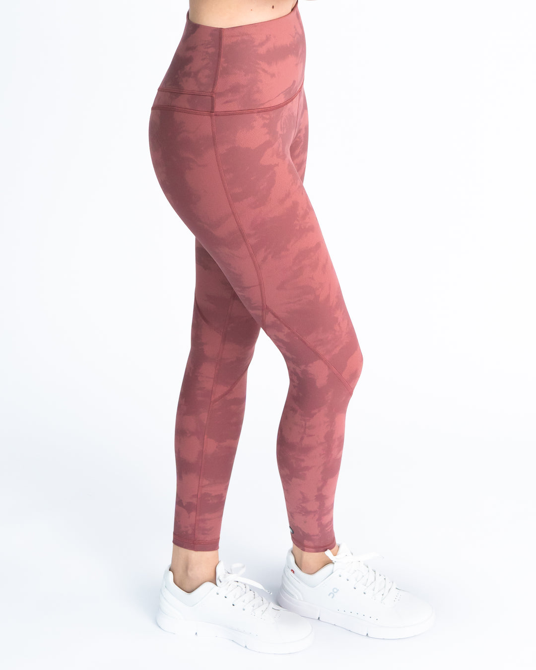 Sportleggings "Maggy" rot close-up Beine