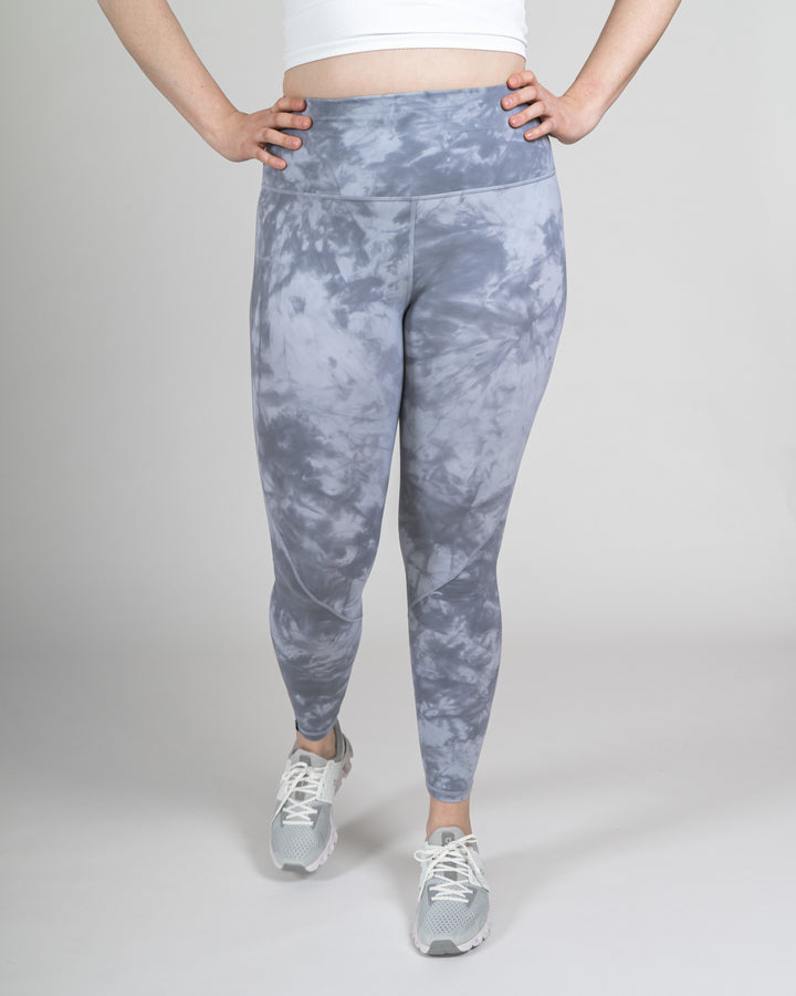 Sportleggings "Maggy" hellblau close-up vorne Schritt